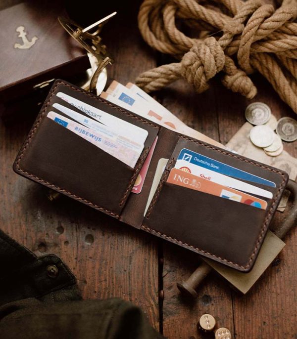 V11 Dark Brown (crazy horse leather)