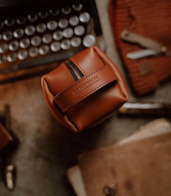 Dopp Kit Light Brown (italian waxy cowhide)