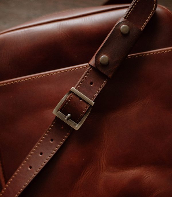 Shoulder Bag XL Red Brown (Italian Waxy Cowhide)