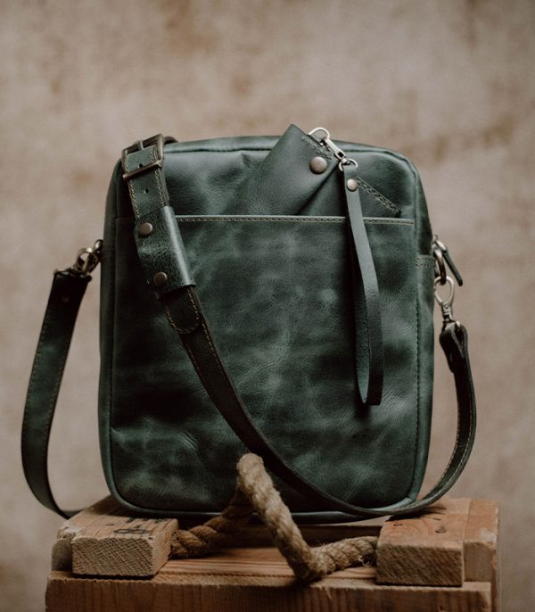 Untitled-1 copy Shoulder Bag XL Green (Italian Waxy Cowhide)