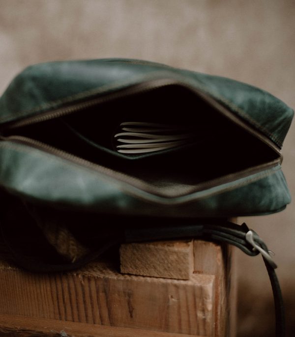 Untitlsdgsed-1 copy Shoulder Bag XL Green (Italian Waxy Cowhide)