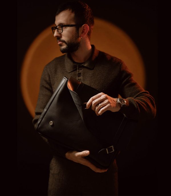 Briefcase Black (Italian Waxy Cowhide)