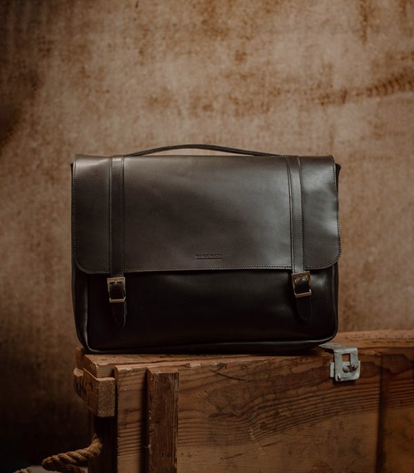 Briefcase Black (Italian Waxy Cowhide)