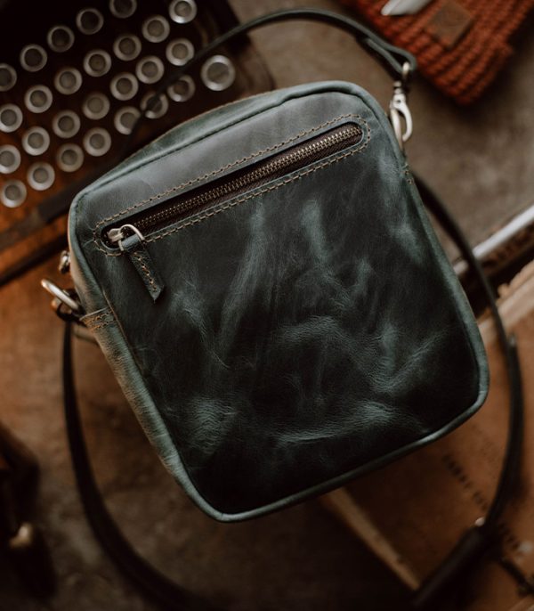 Shoulder Bag L Green Waxy (Italian Waxy Cowhide)