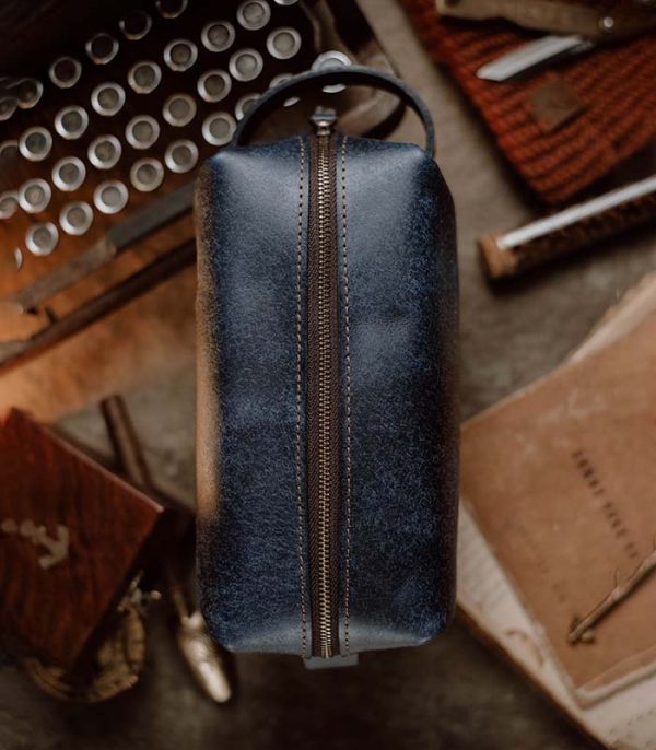 Dopp Kit Navy Blue (Pueblo Leather)