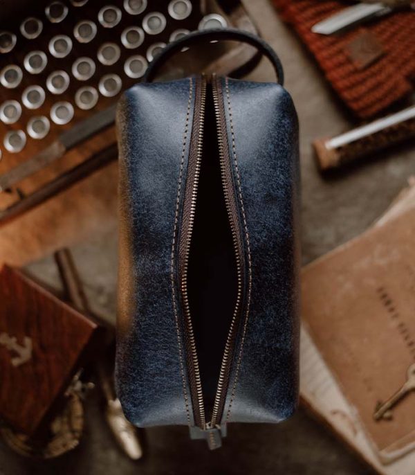 Dopp Kit Navy Blue (Pueblo Leather)