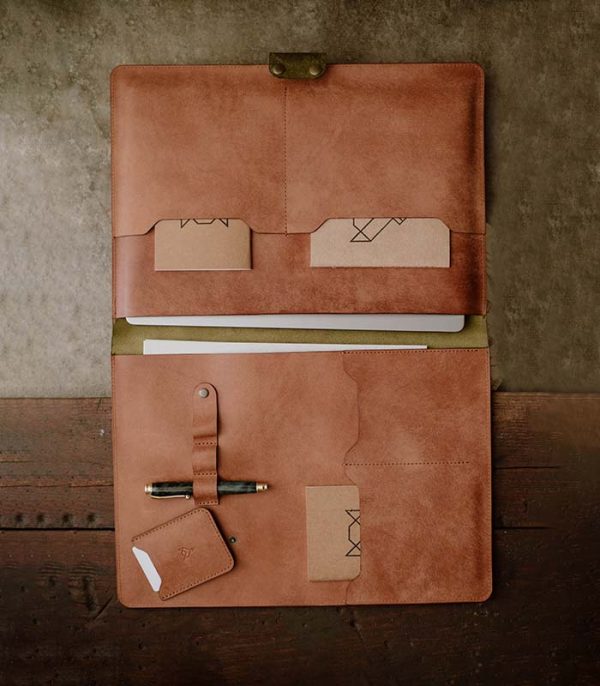 Laptop / Tablet case Olive and Brown (Pueblo Leather)