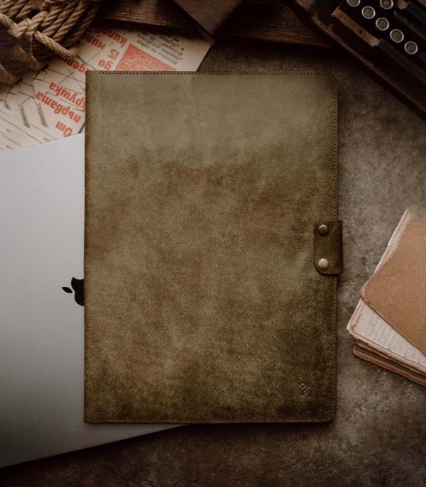 Laptop / Tablet case Olive and Brown (Pueblo Leather)