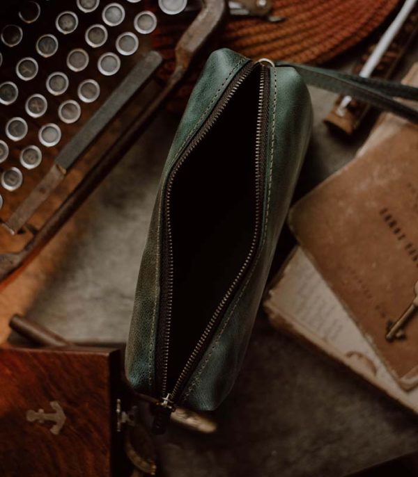 Clutch Bag Green (Italian Waxy Cowhide)