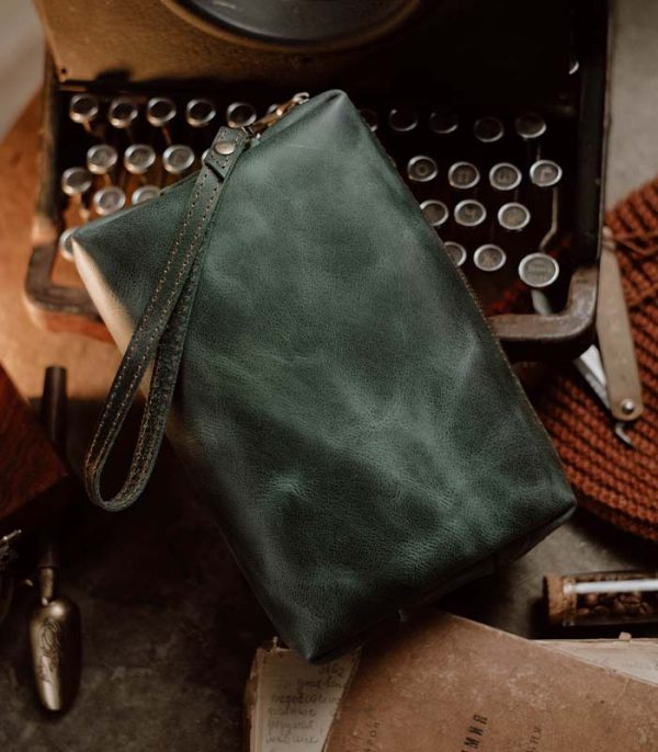 Clutch Bag Green (Italian Waxy Cowhide)