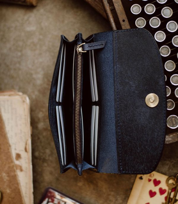 V04 Navy Blue (Pueblo Leather)
