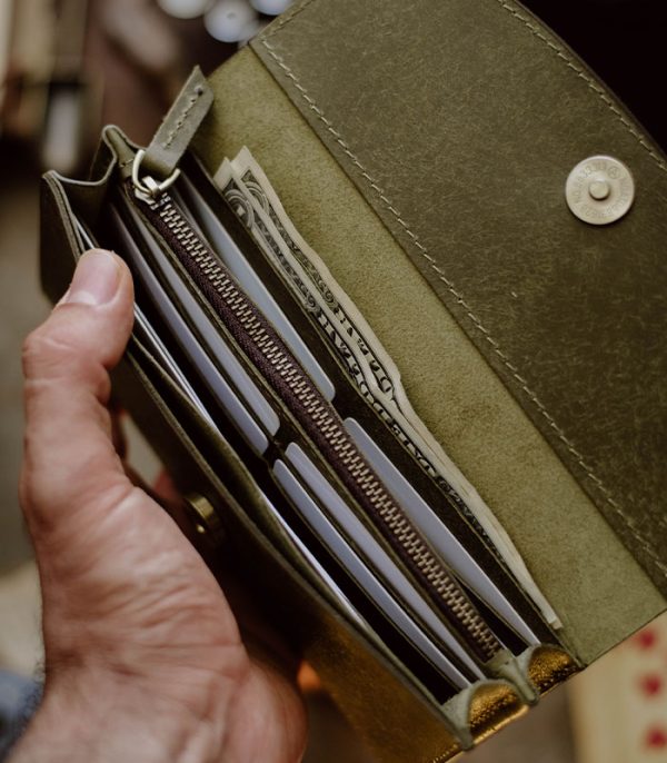 V04 Olive Green (Pueblo Leather)