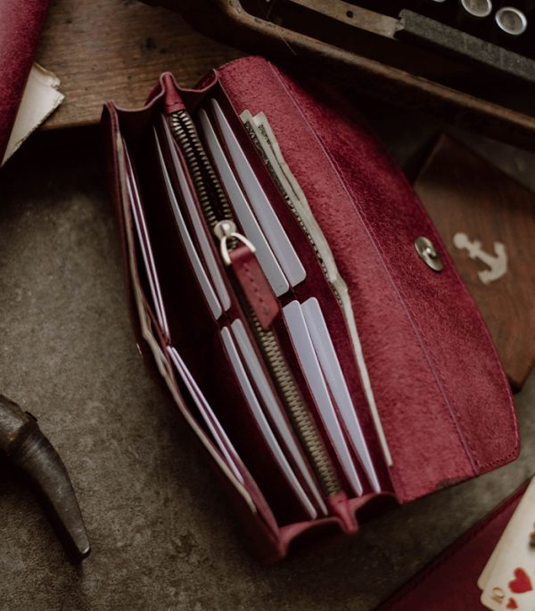 V04 Burgundy (Pueblo Leather)