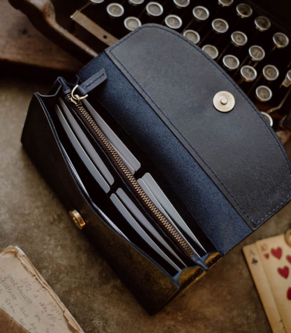 V04 Navy Blue (Pueblo Leather)