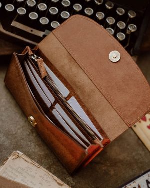 V04 Brown (Pueblo Leather)