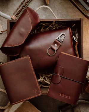 Travel Bundle Red Brown (Italian Waxy Cowhide)