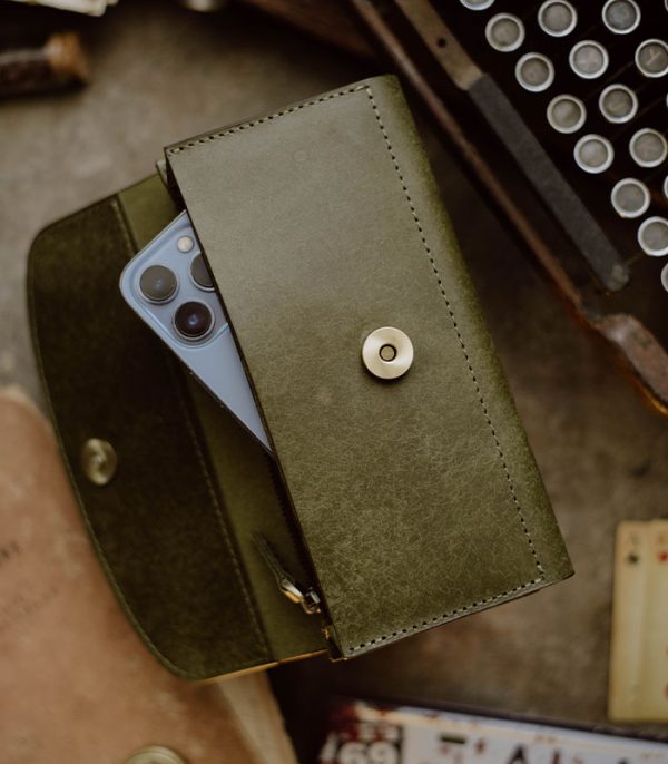V04 Olive Green (Pueblo Leather)