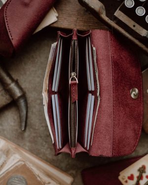 V04 Burgundy (Pueblo Leather)