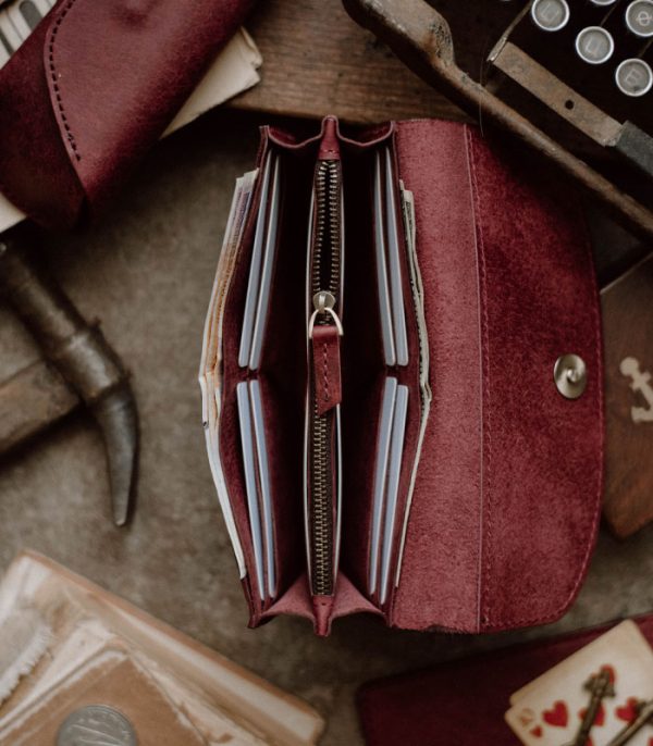 V04 Burgundy (Pueblo Leather)