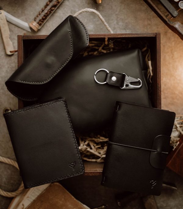 Travel Bundle Black (Italian Waxy Cowhide)