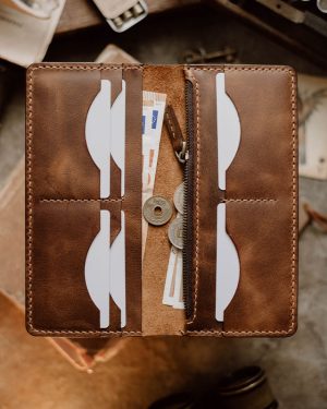 V02 Brown (Italian Waxy Cowhide)